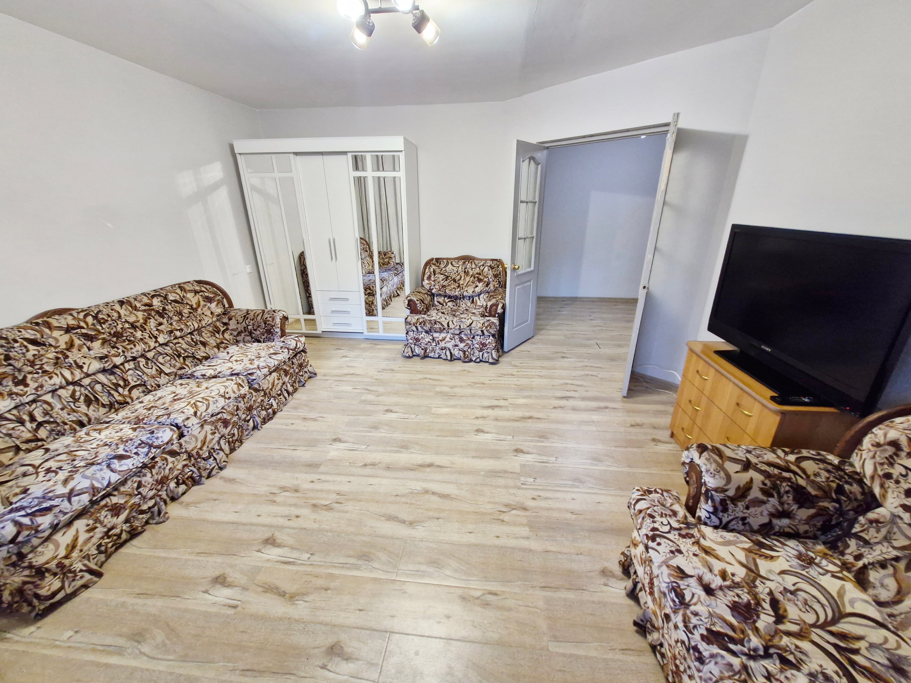 Посуточно 3-х комнатная квартира