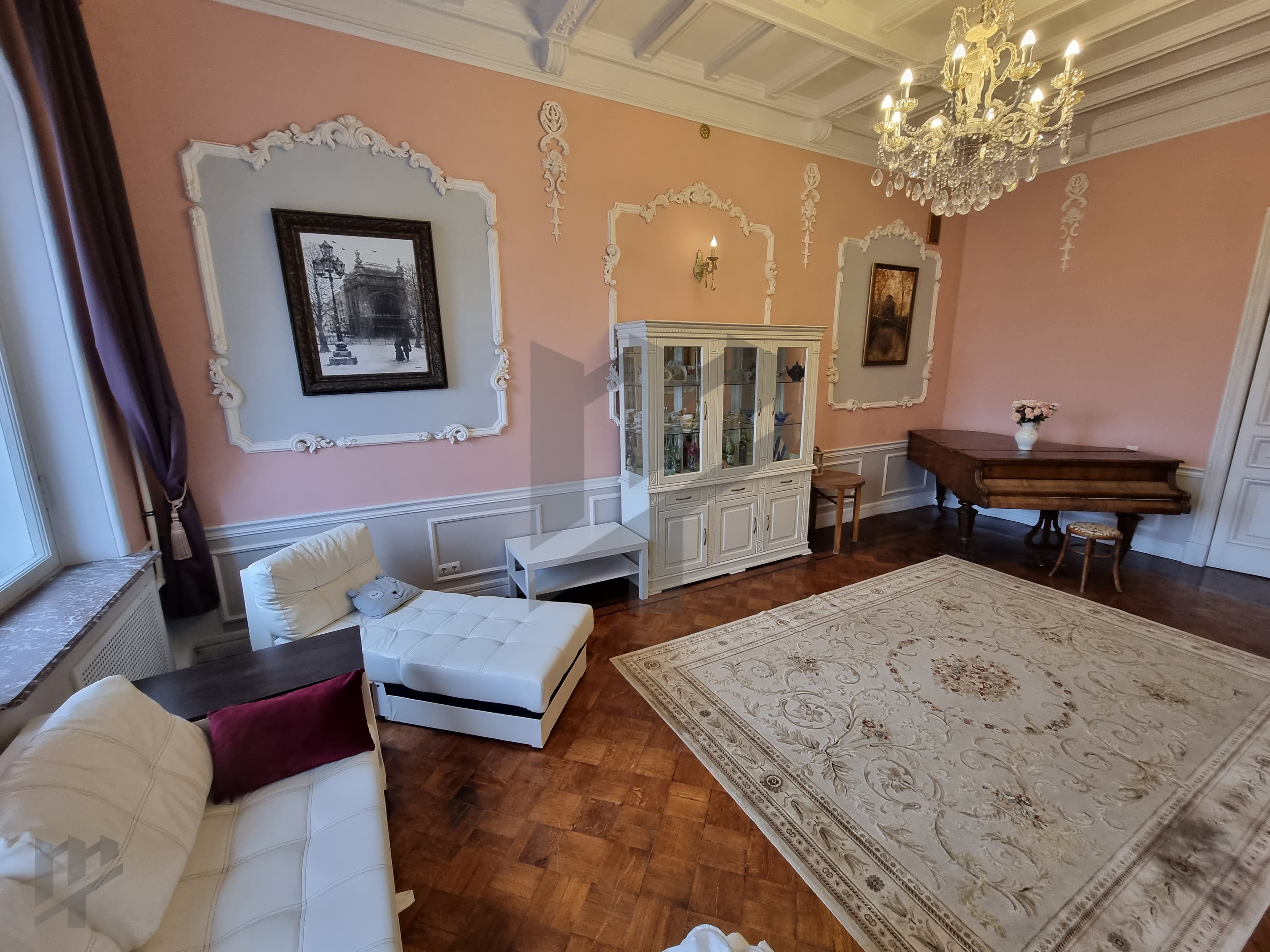 Шикарная квартира для большой компании в самом центре города