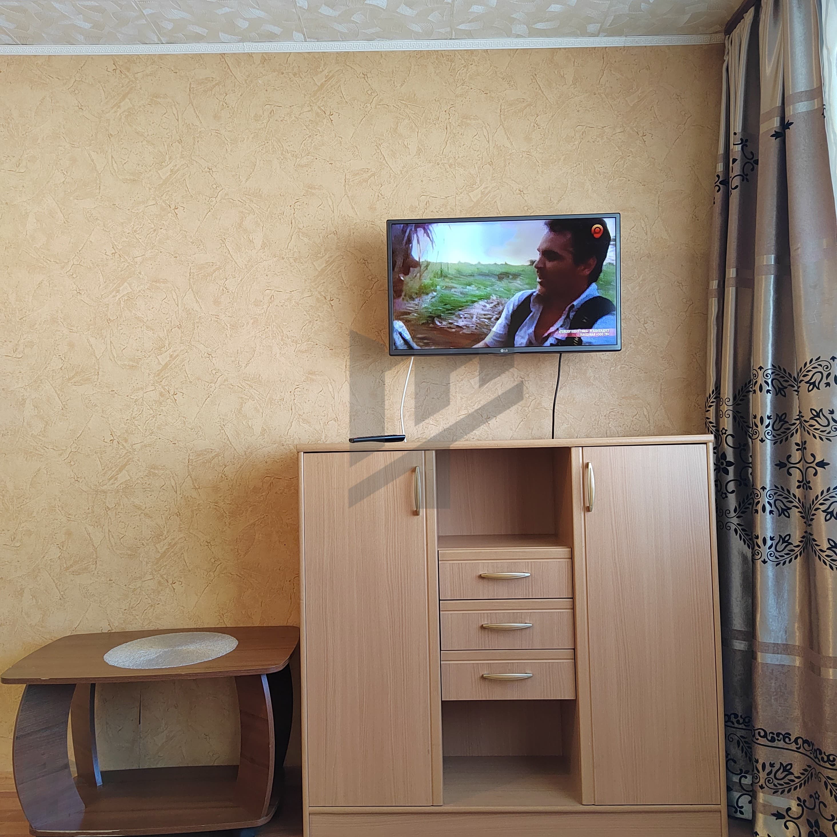 Однокомнатная благоустроеная квартира в центре города