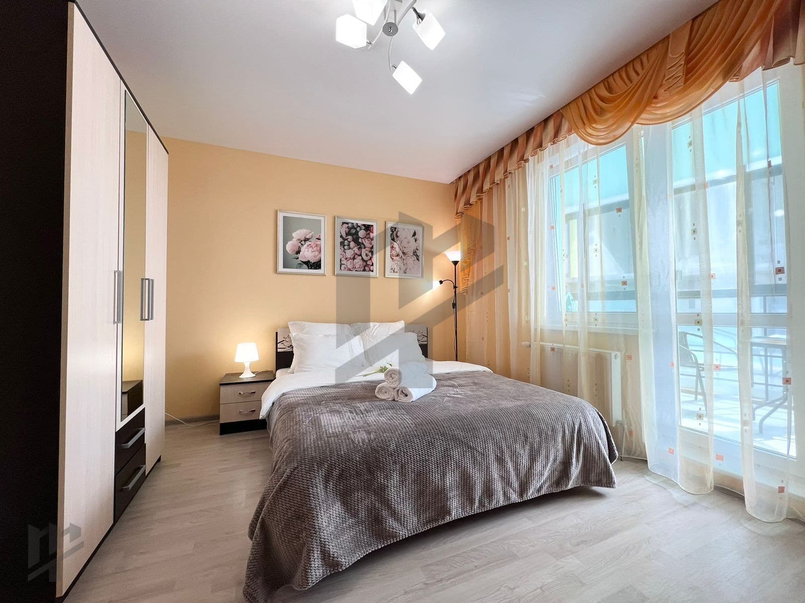 Двухкомнатная квартира у МНТК "Микрохирургия глаза"