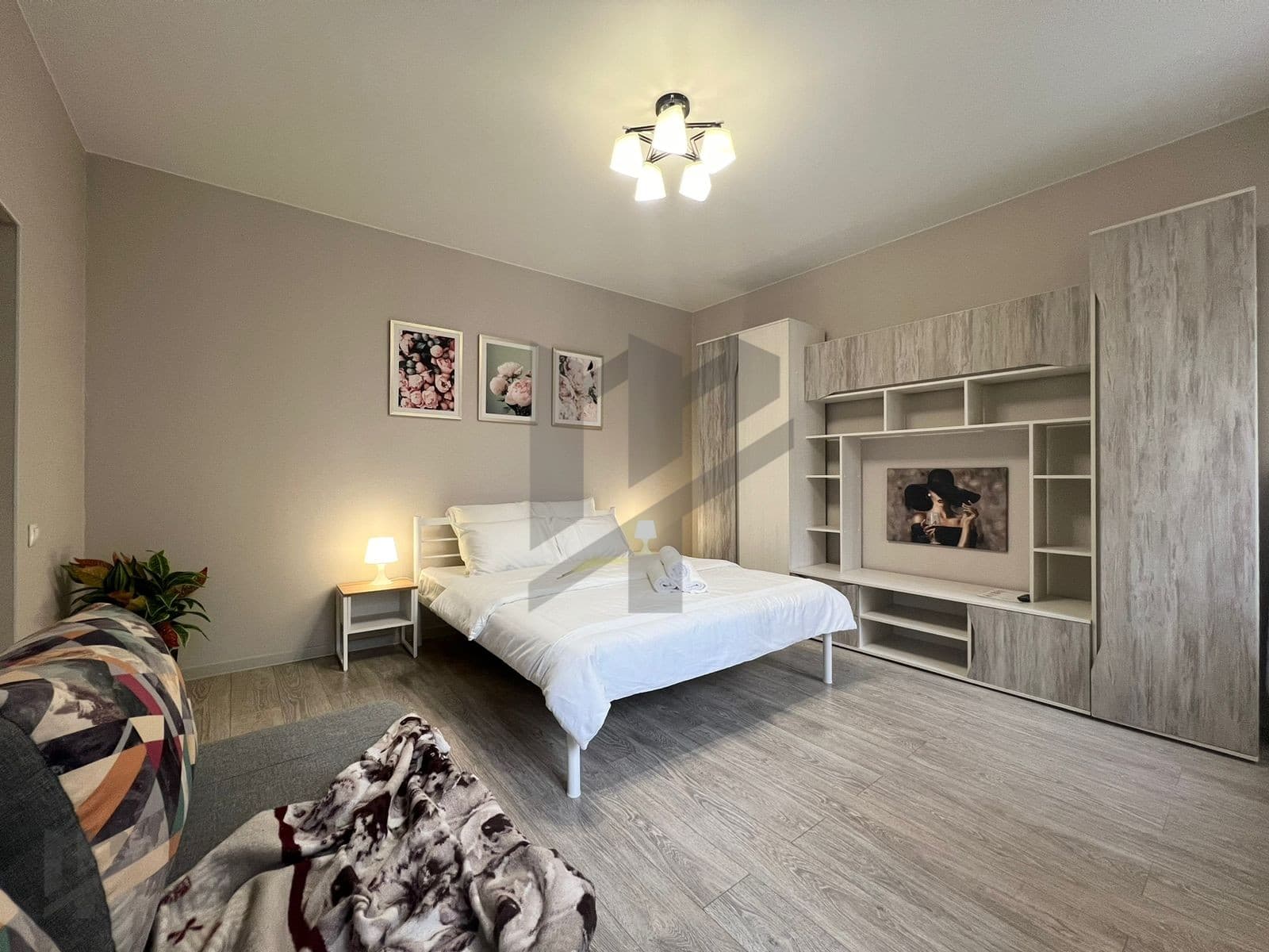 Квартира за Драм. Театром