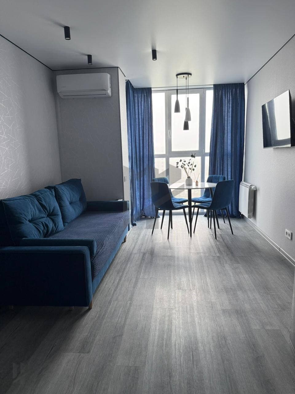 Просторная квартира с видом на море