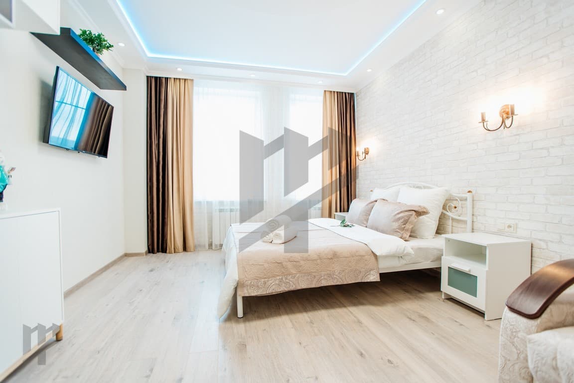 Главное фото