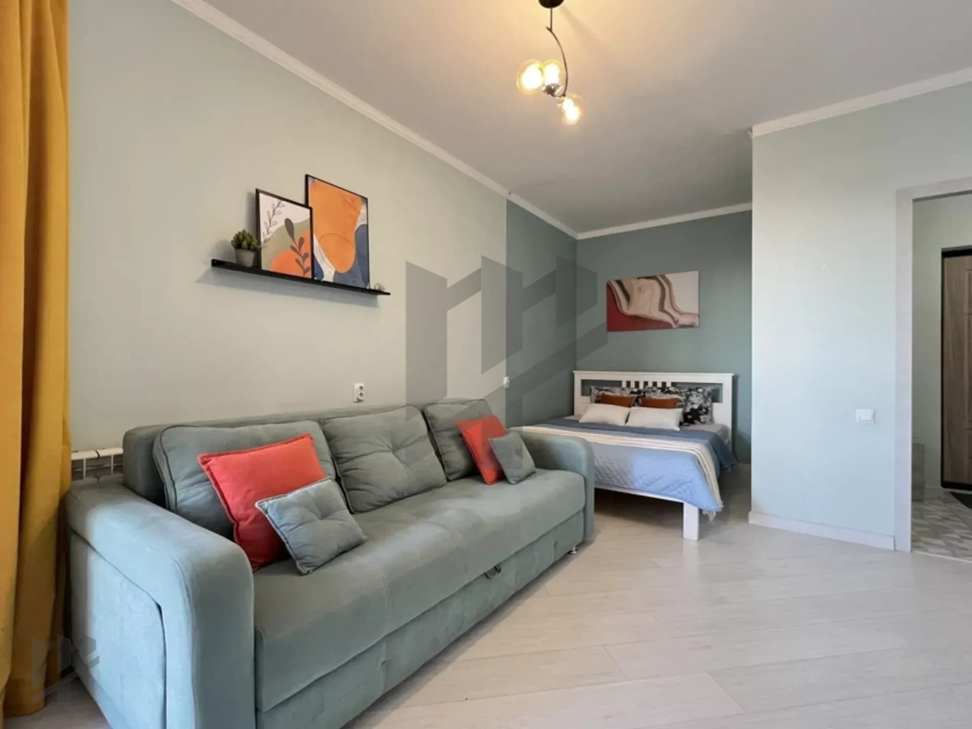 Главное фото